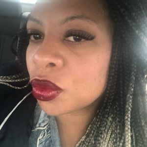 Meet your Posher, Candi